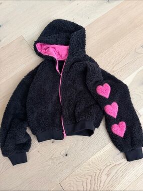 Splendid Black Sherpa Hoodie with Pink Lining and Zipper